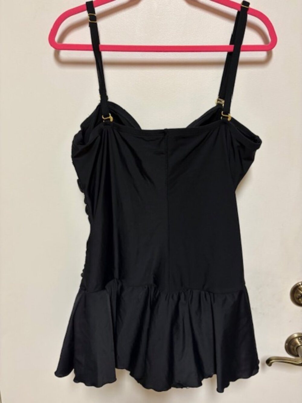 ALWAYS FOR ME CHIC Women's Black One-Piece Skirted Swimsuit. Slimming! Sz. 20W